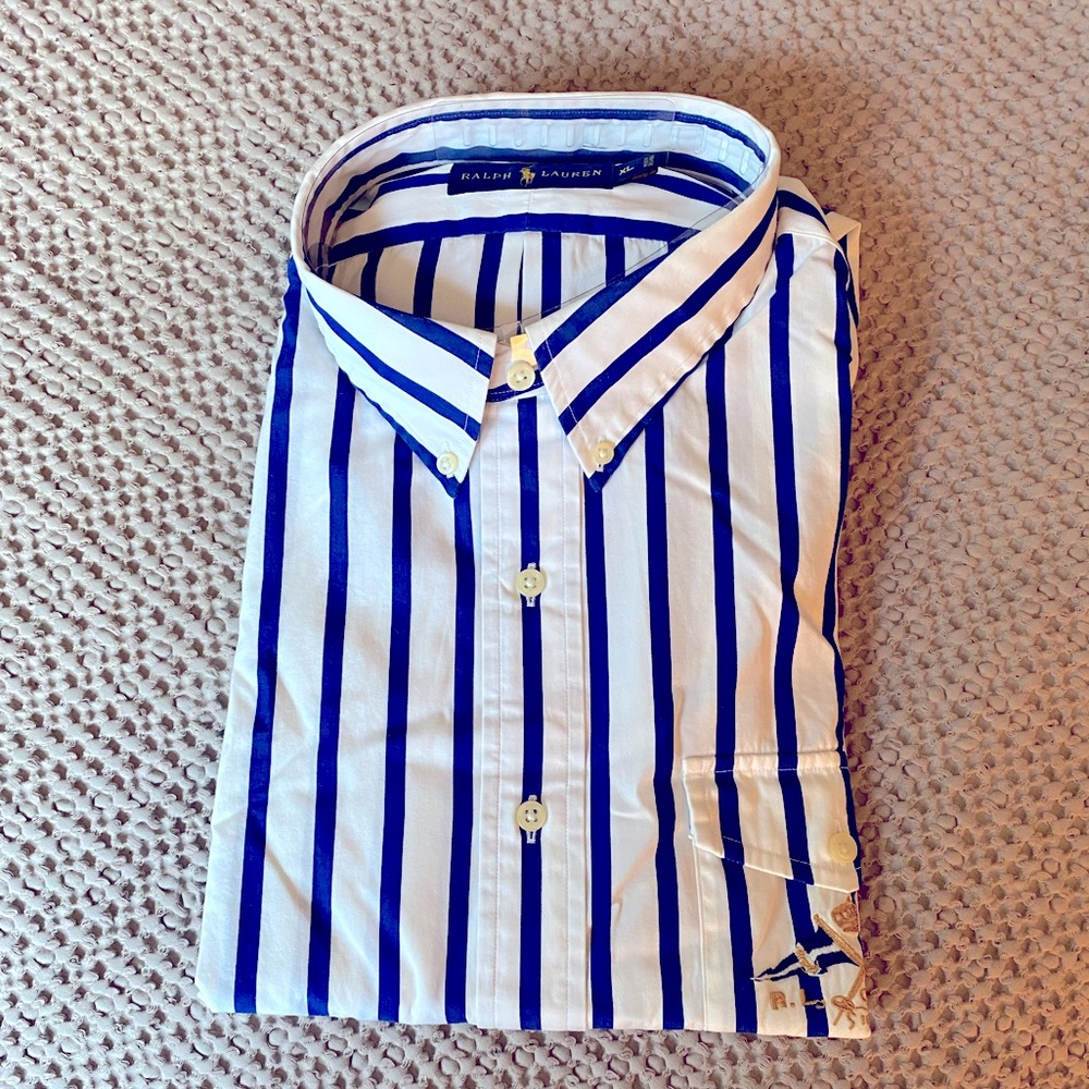 Wide spaced navy blue striped Polo Oxford shirt. Size XL